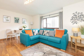 Allanfield Quiet Central Family Apartment with Parking